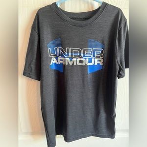 Boys Youth Medium shirt under Armour